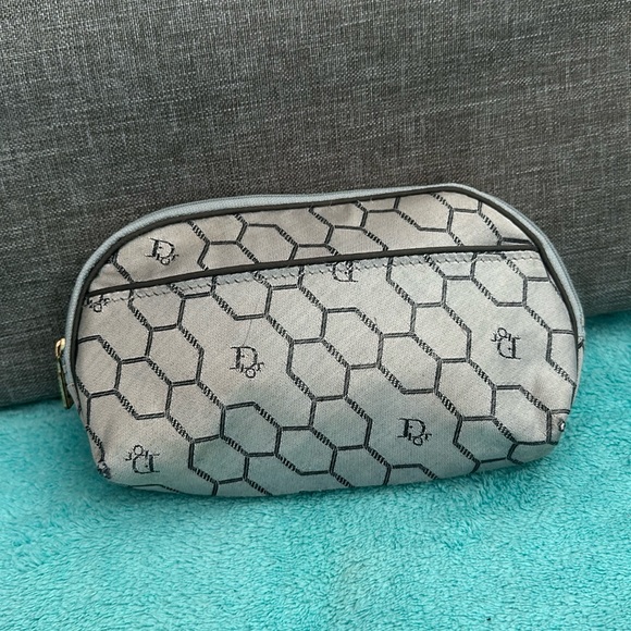 💄Vintage Dior Cosmetic Bag💄 - Picture 2 of 15